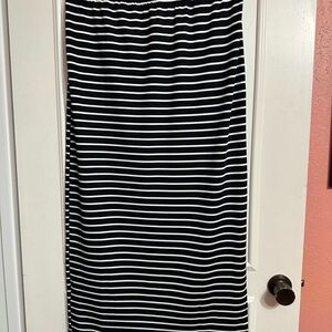 Black and White Striped Women's Skirt Size XXL - New, Never Worn